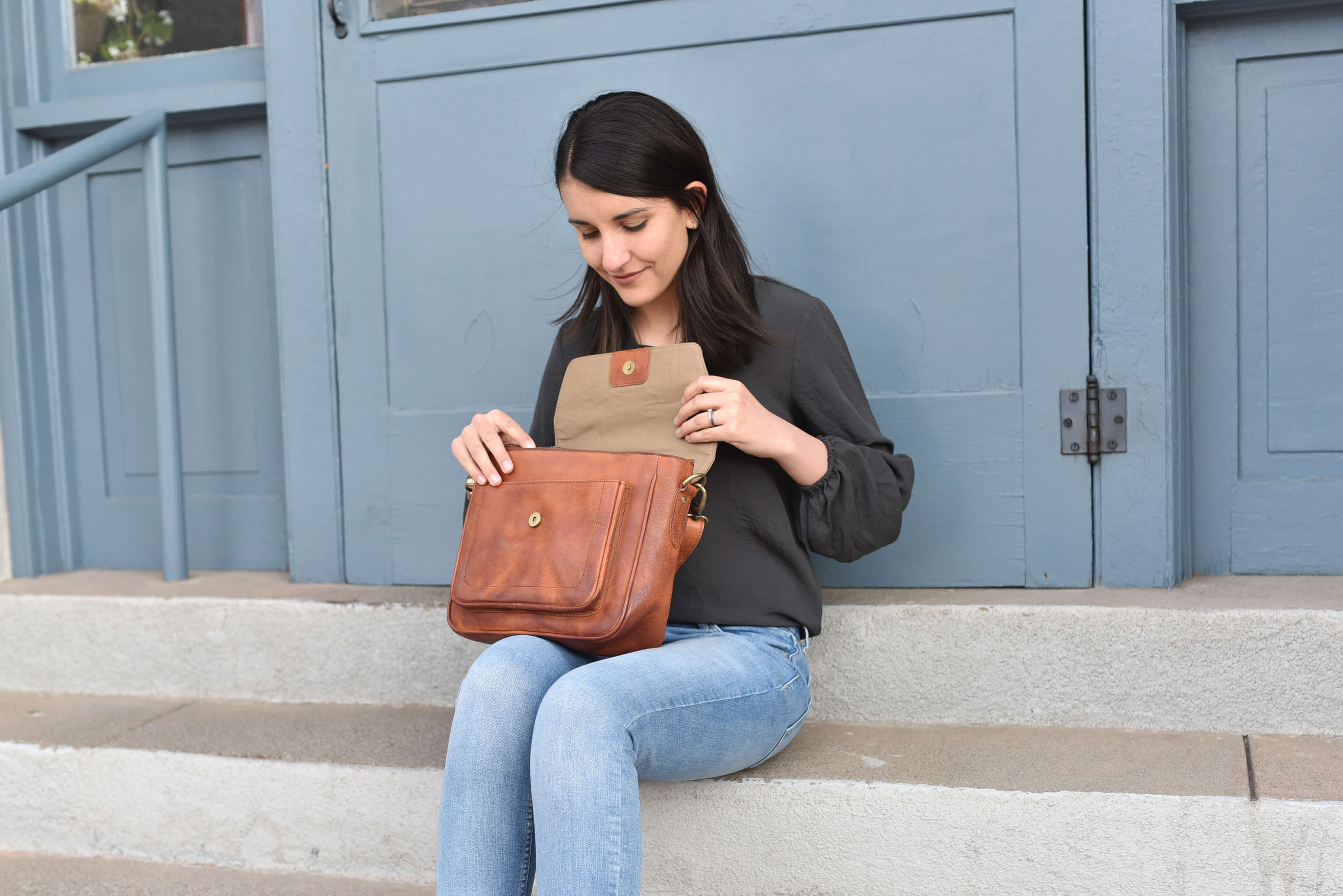 Journey Crossbody