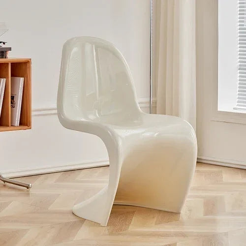 NNEOBA Designer Plastic Dining Chairs Space Saving Ergonomic Apartment Makeup Chair White Fashion Meubles De Salon Interior Furniture
